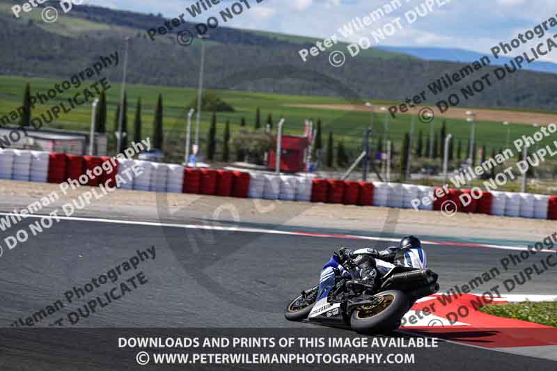 cadwell no limits trackday;cadwell park;cadwell park photographs;cadwell trackday photographs;enduro digital images;event digital images;eventdigitalimages;navarra;no limits trackdays;peter wileman photography;racing digital images;trackday digital images;trackday photos